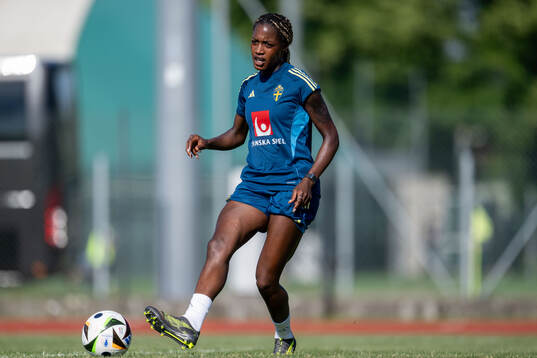 Evelyn Ijeh of the Swedish women’s national football team