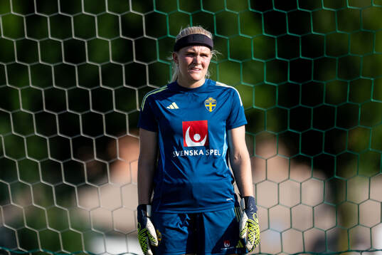 Goalkeeper Emma Holmgren of the Swedish women’s national