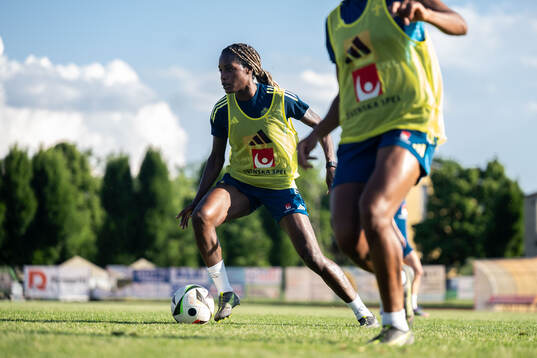 Evelyn Ijeh of the Swedish women’s national football team