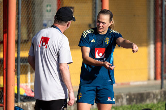 Head coach Peter Gerhardsson and Magdalena Eriksson of the