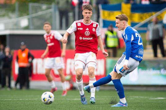 Sandvikens IFs Filip Olsson och GIF Sundsvalls Hugo Aviander