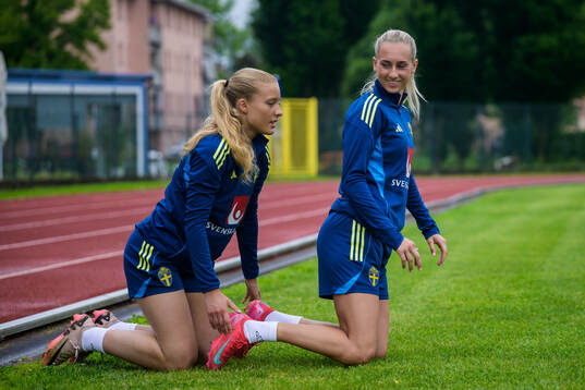 Smilla Holmberg and Ellen Wangerheim of the Swedish