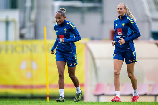 Madelen Janogy and Ellen Wangerheim of the Swedish