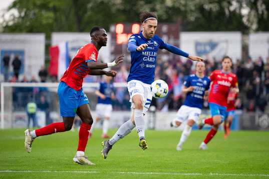 Helsingborgs Adam Akimey och Trelleborgs Felix Hörberg