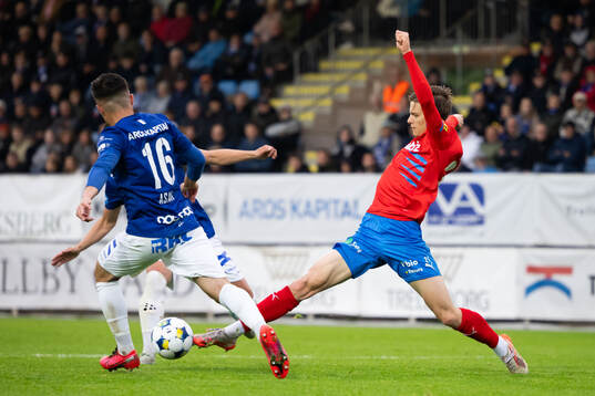 Trelleborgs Ammar Asani och Helsingborgs Adrian Svanbäck