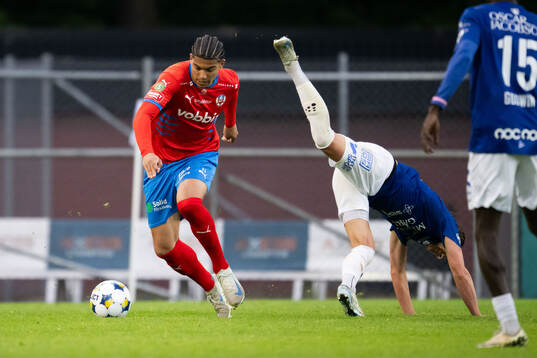 Helsingborgs Milan Silva Rasmussen och Trelleborgs Fredrik