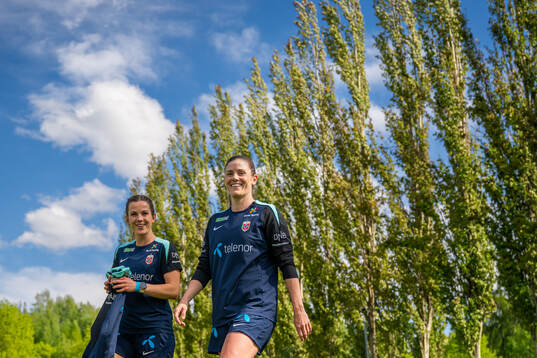 Tuva Hansen and Maren Mjelde of the Norwegian women's
