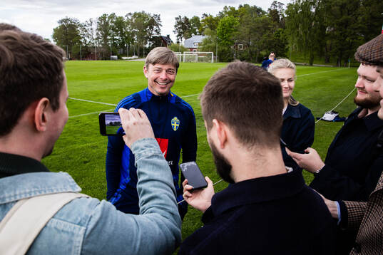 Head coach Jon Dahl Tomasson of the Swedish men's national