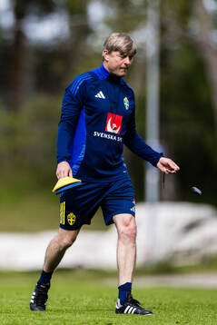 Head coach Jon Dahl Tomasson of the Swedish men's national