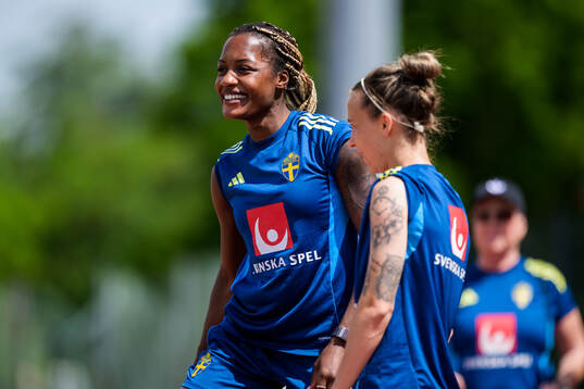 Evelyn Ijeh and Julia Zigiotti Olme of the Swedish