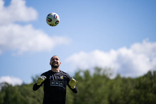 Bläddra bland fler bilder av Fotboll, Svenska Cupen, Final, Häcken, Träning och Pressträff