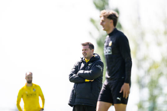Häckens tränare Jens Gustafsson och Silas Andersen