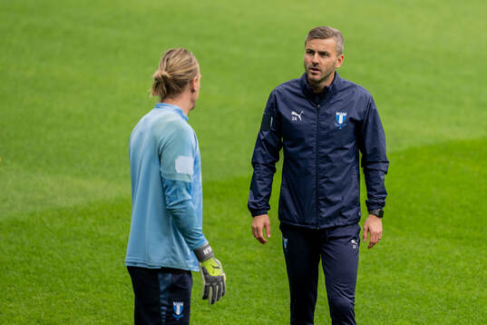 Malmö FFs målvakt Johan Dahlin och målvaktstränare