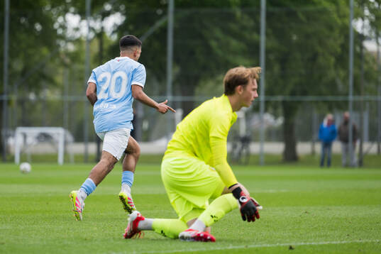 Malmö FFs Zakaria Loukili jublar