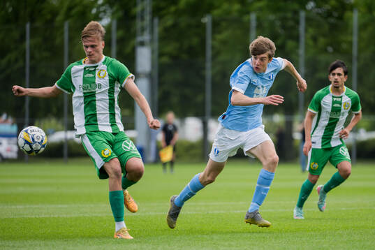 Hammarbys Kevin Andersson-Lönnergård och Malmö FFs