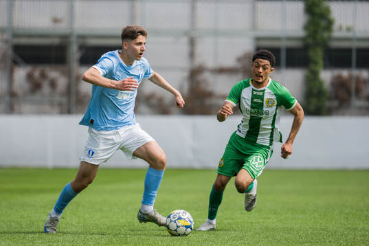 Malmö FFs Medjen Llumnica och Hammarbys Kevin