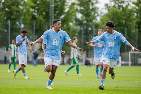 Malmö FFs Zakaria Loukili jublar
