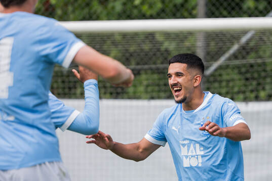 Malmö FFs Zakaria Loukili jublar