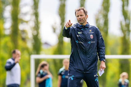 Jon Knudsen, goalkeeper coach of the Norwegian women's