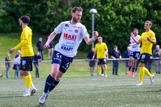 Åstorps Anton Kinnander jublar