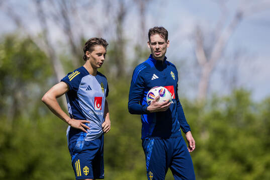 John Mellberg and Daniel Bäckström (U21 head coach) of