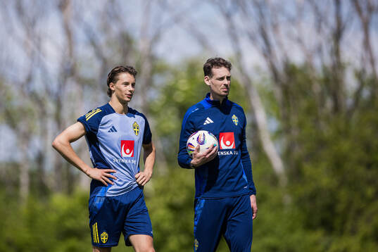 John Mellberg and Daniel Bäckström (U21 head coach) of
