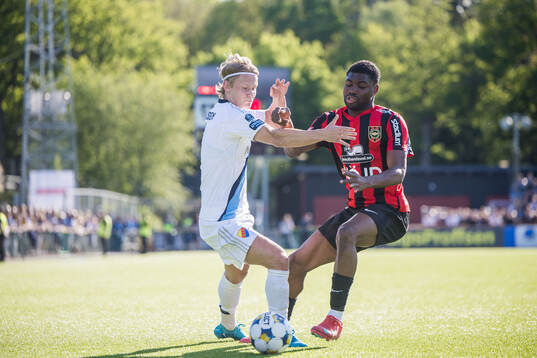 Djurgårdens Tobias Gulliksen och Brommapojkarnas Ezekiel