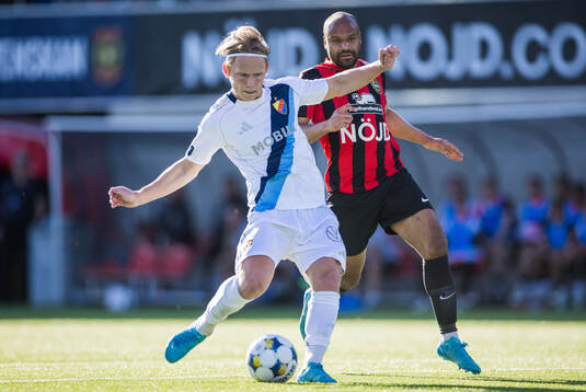 Djurgårdens Tobias Gulliksen och Brommapojkarnas