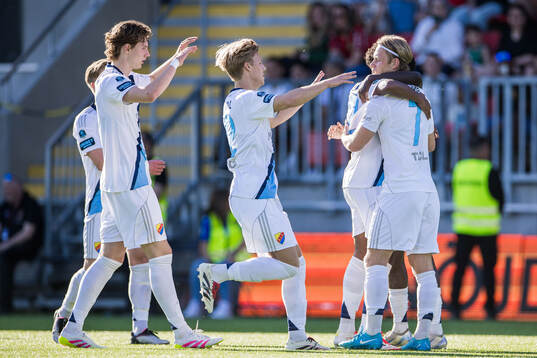Djurgårdens Tobias Gulliksen jublar