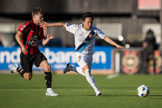 Brommapojkarnas Wilmer Odefalk och Djurgårdens Keita Kosugi