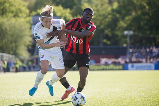 Djurgårdens Tobias Gulliksen och Brommapojkarnas Ezekiel