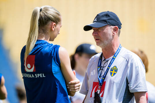 Sofia Jakobsson and head coach Peter Gerhardsson of the