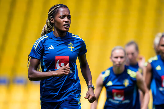 Evelyn Ijeh of the Swedish women’s national football team