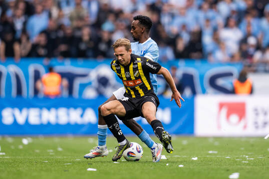 Malmö FFs Taha Ali och Häckens Pontus Dahbo