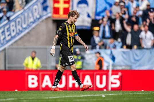 Häckens Simon Gustafson deppar