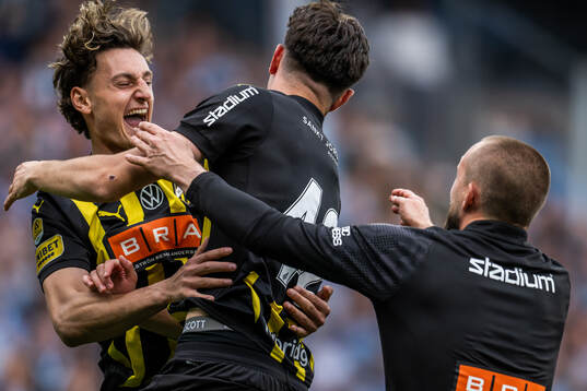 Häckens Silas Andersen jublar