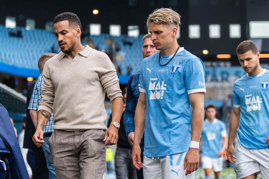 Malmö FFs Jens Stryger Larsen deppar
