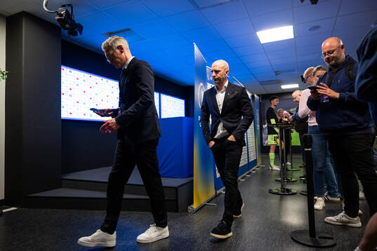 Malmö FFs tränare Henrik Rydström i mixade zonen