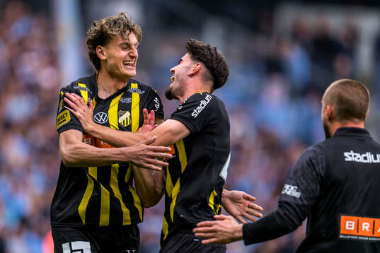 Häckens Silas Andersen jublar