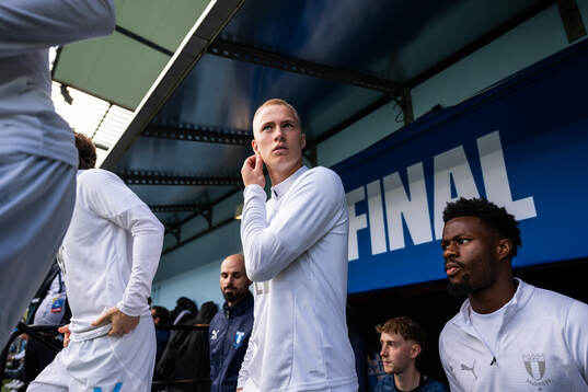 Malmö FFs Daniel Gudjohnsen och Emmanuel Ekong