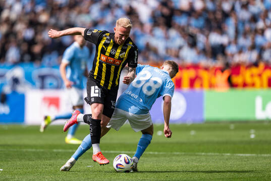 Häckens Mikkel Rygaard Jensen och Malmö FFs Hugo Bolin