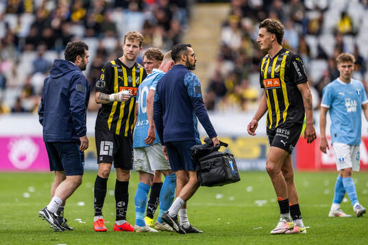 Häckens Simon Gustafson och Silas Andersen när Malmö FFs
