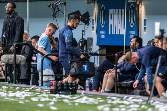 Malmö FFs Anders Christiansen lämnar plan