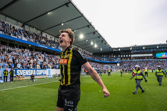 Häckens Silas Andersen jublar