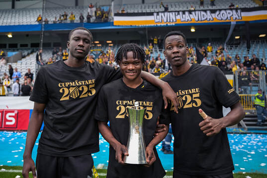 Häckens Absoulaye Faye, Severin Nioule och John Paul Dembe