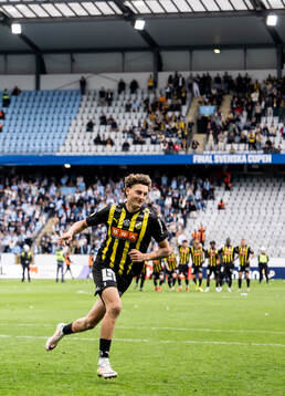 Häckens Silas Andersen jublar