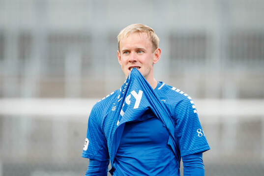 Örebros målvakt Malte Påhlsson deppar