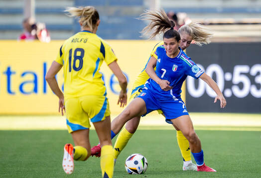 Sofia Cantore of Italy and Amanda Nildén of Sweden