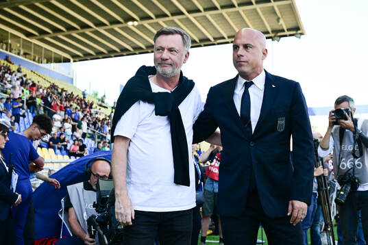 Head coach Peter Gerhardsson of Sweden and Head coach