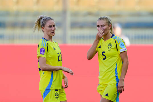 Rebecka Blomqvist and Amanda Nildén of Sweden